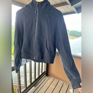 Lulu Lemon black Scuba Full-Zip Cropped Hoodie small/medium